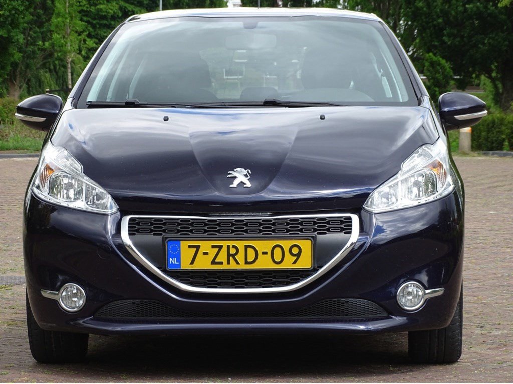 Occasion Peugeot 208 1.6 Bluehdi Bl.lease 99Pk+ 2015 Led + Media *Nap* Autos In Sappemeer