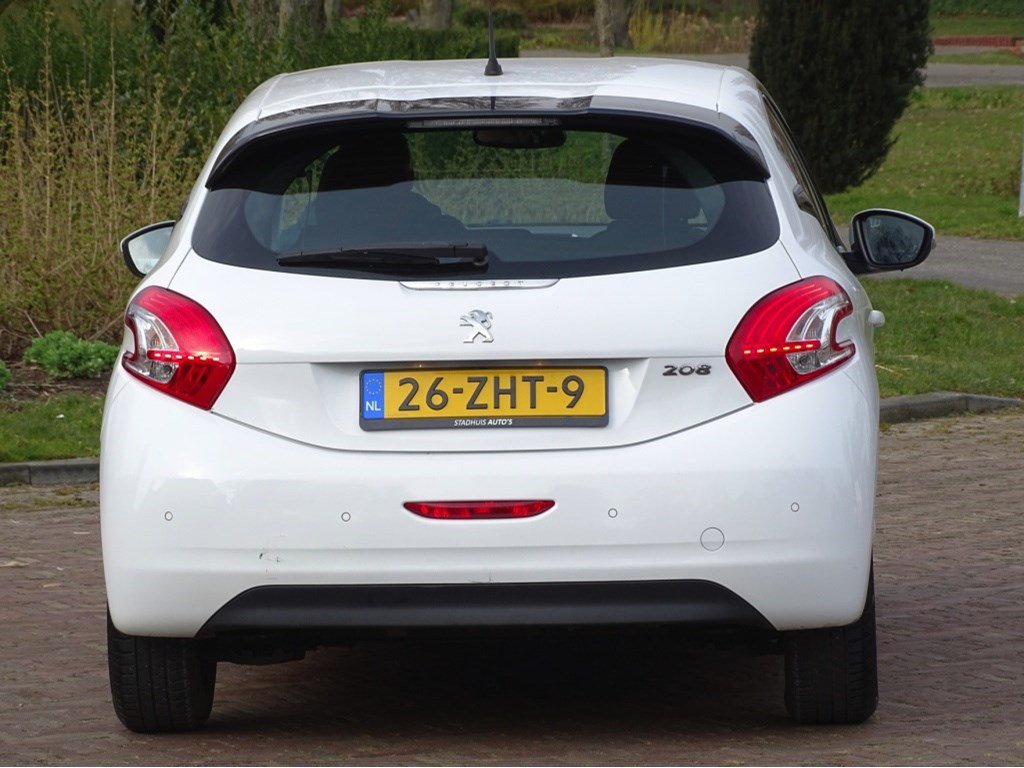 Occasion Peugeot 208 1.4 E-Hdi Active / Automaat / *Nap* Autos In Sappemeer