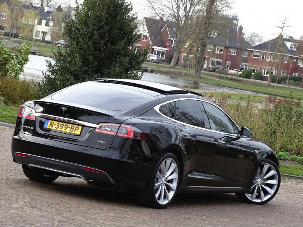Occasion Tesla Model S Motors 85 Signature Perf. 422Pk+ / Luxe Pakket / Carbon + Led Autos In Sappemeer