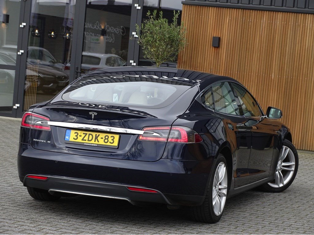Occasion Tesla Model S Motors 306Pk / Auto Pilot / Led *Nap* Autos In Sappemeer