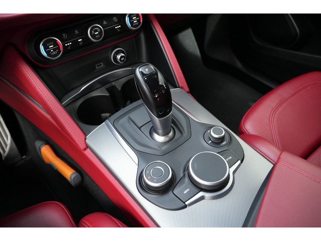 Occasion Alfa Romeo Stelvio 2.0 Turbo 280 Pk Awd B-Tech | Leder | Harman | Driver | Btw | 20 Autos In Zwijndrecht