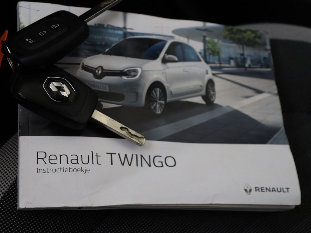 Occasion Renault Twingo Z.e. R80 Collection Automaat | 3 Fase Lader | Climate Control | Navigatie Autos In