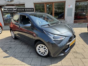 Occasion Toyota Aygo 1.0 Vvt-I X-Play Camera Led Incl Btw Autos In S-Gravenhage